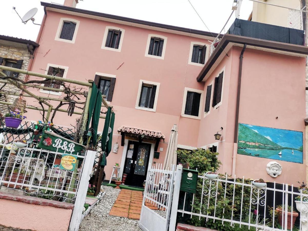 Art B&B La Casa Del Pittore Revine Lago Bagian luar foto
