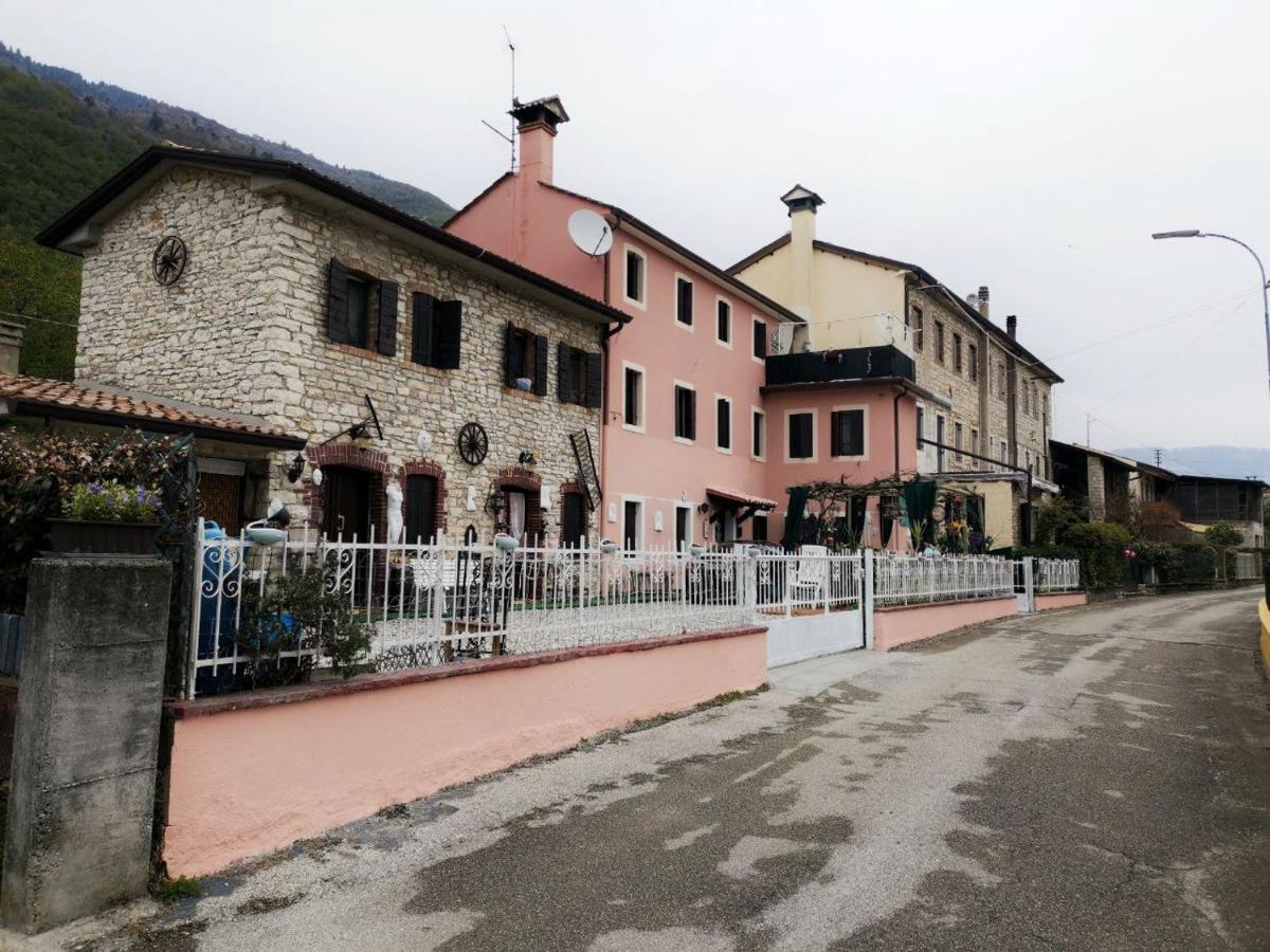 Art B&B La Casa Del Pittore Revine Lago Bagian luar foto