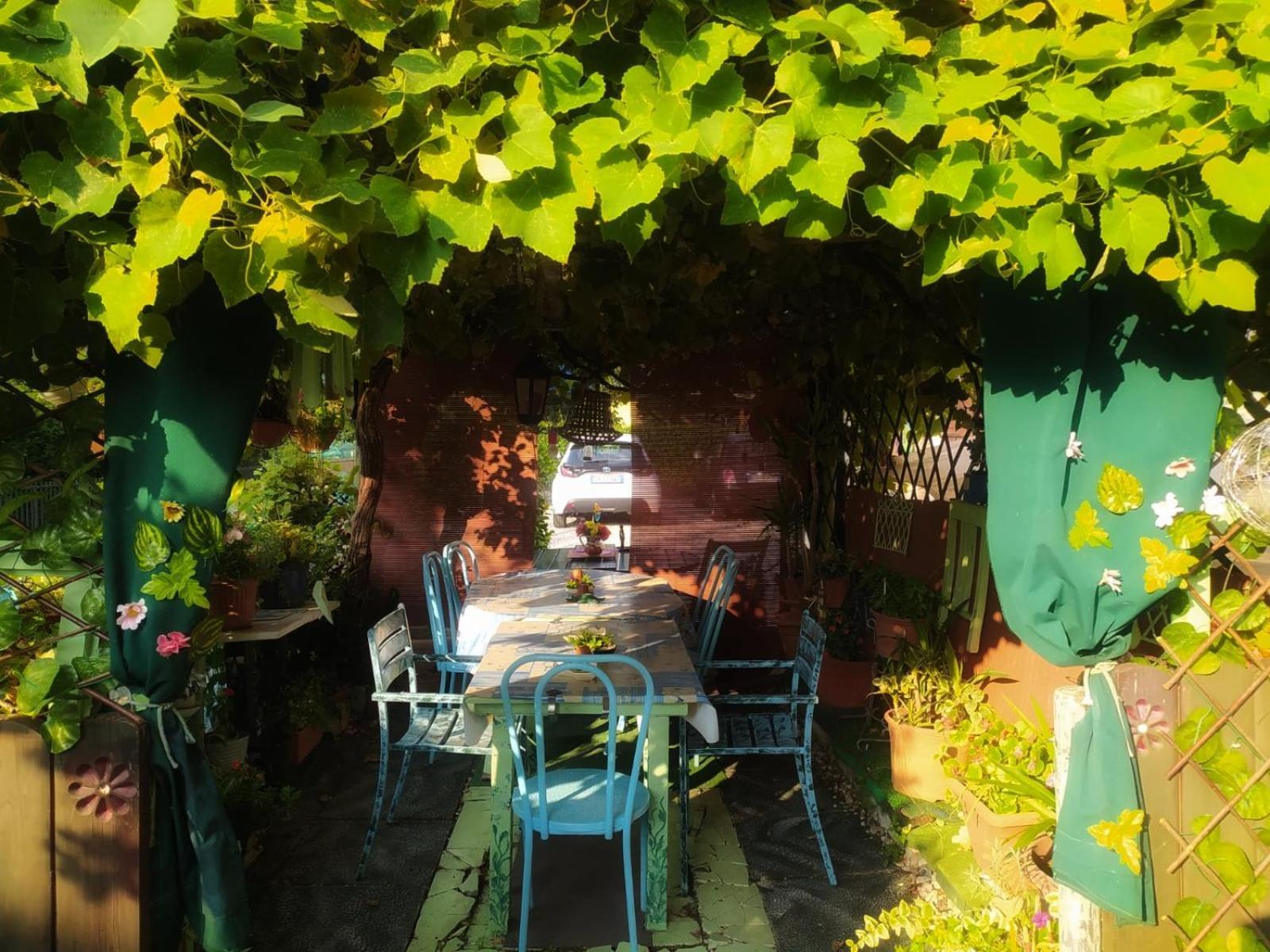 Art B&B La Casa Del Pittore Revine Lago Bagian luar foto