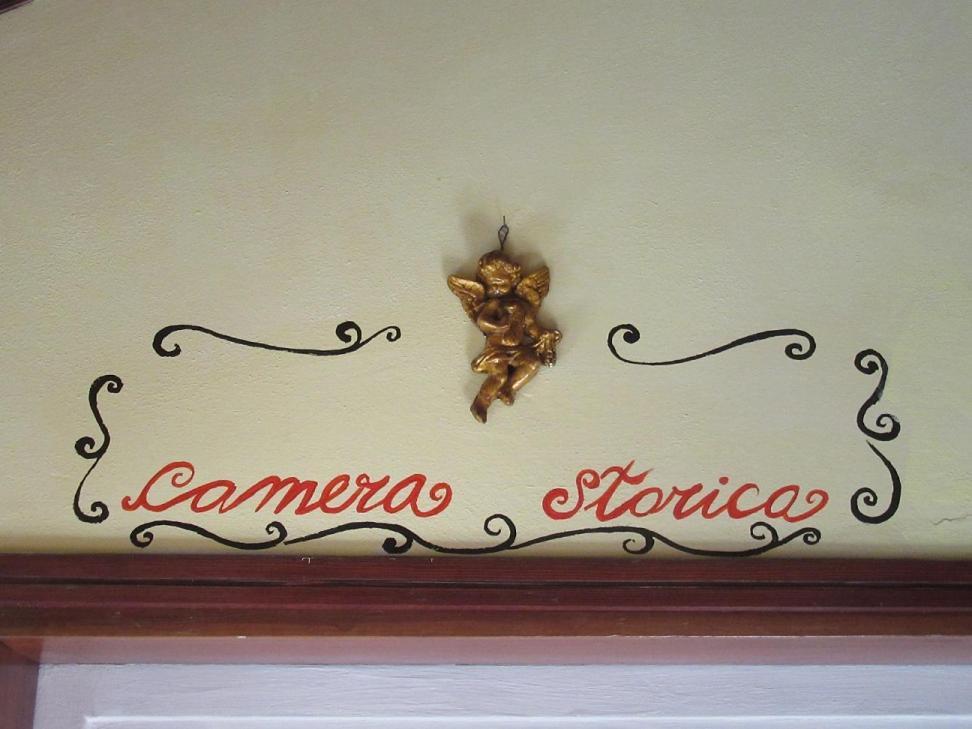 Art B&B La Casa Del Pittore Revine Lago Bagian luar foto